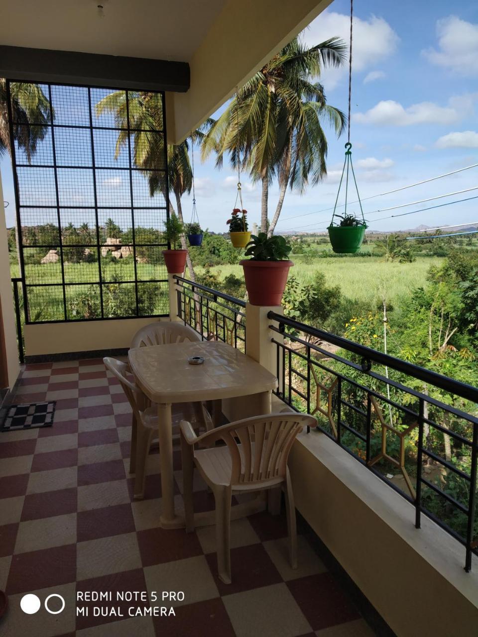 Vaibhav Home Stay Hampi Exterior photo